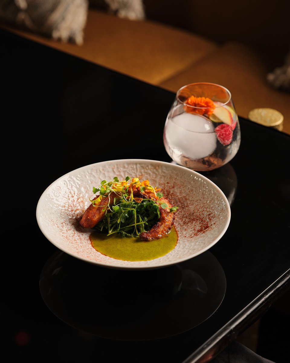 Pulpo, perfected.

Atop Four Seasons Orlando, Chef Chris redefines Spanish-inspired dining at #CapaSteakhouse—bold flavors, sky-high views.

#TASTEOFFS