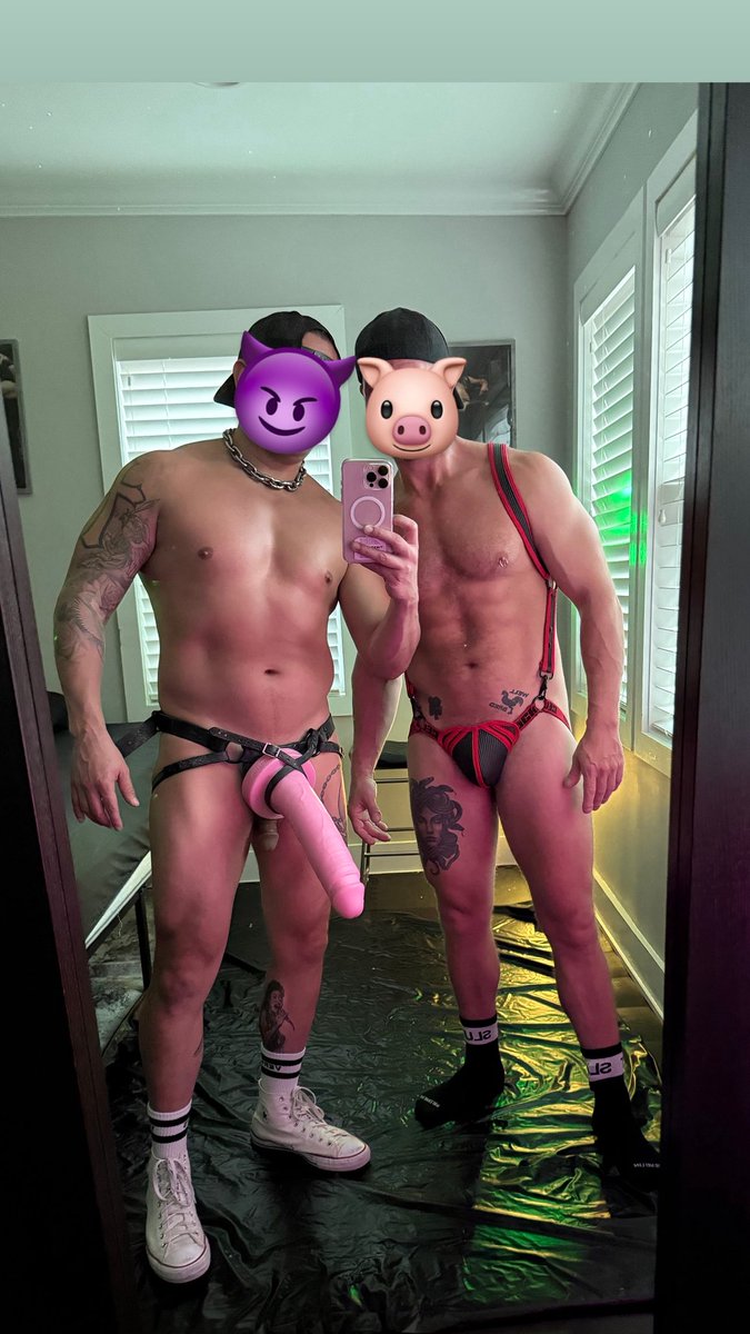 You’ll never guess what happened to <a href="/bald_bud/">BaldBud</a>’s hole next!!!

🍆 — <a href="/hankeystoys/">Hankey's Toys</a> Big Daddy