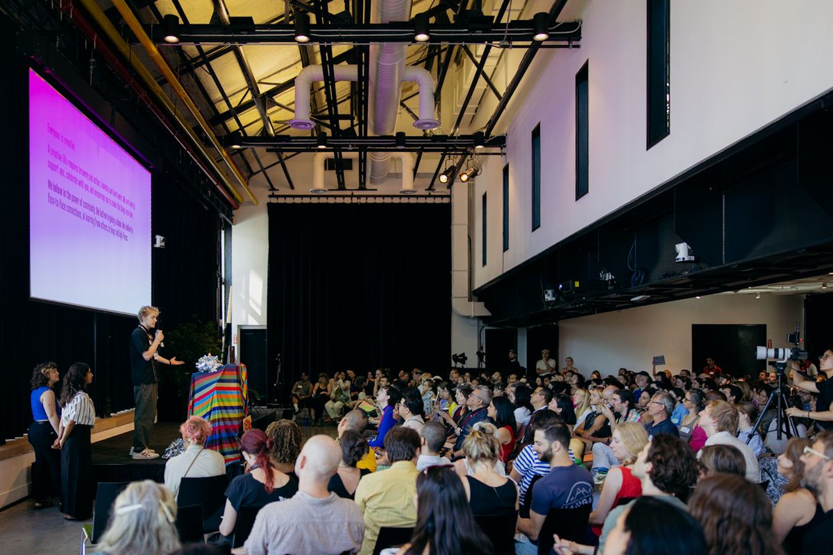 NewYork_CM's tweet image. Our #CreativeMornings manifesto was read by Finn Evans. buff.ly/NnbSK3b He's our apprentice at CreativeMornings HQ thanks to the Adobe Creative Apprenticeship Program! buff.ly/BDd2ROt
#EveryoneIsWelcome #EveryoneIsCreative #CMmentor #CMNYC
📸 by Nelson Luna