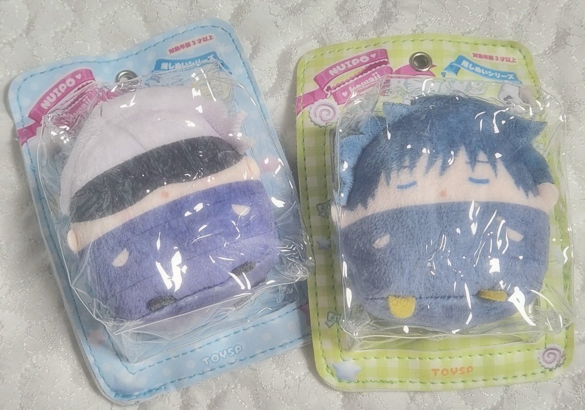 포장뜯으면 깨겠지...?