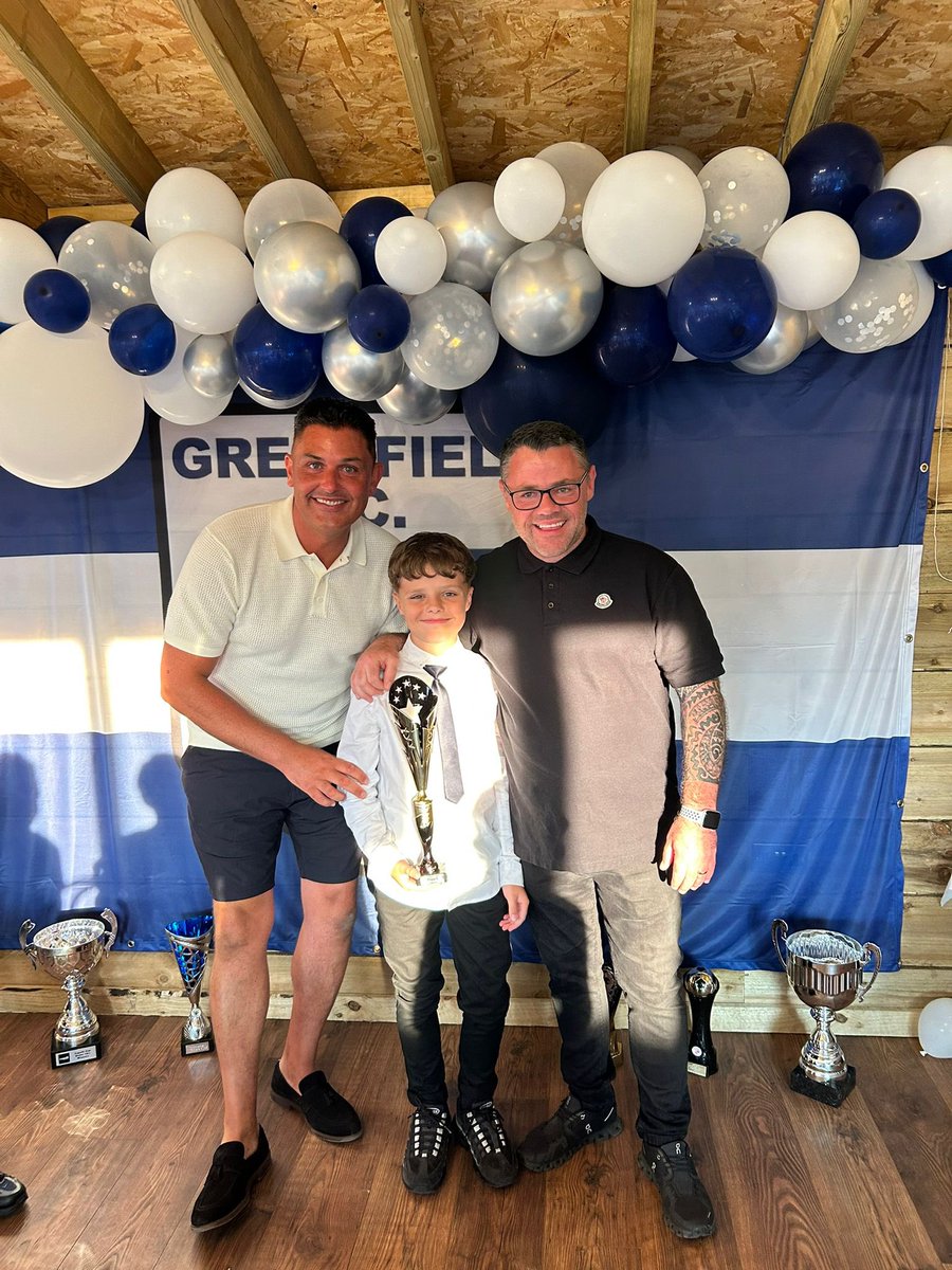 Andyjones0702's tweet image. So the season ends, 7 tourneys, 6 wins, 1 final loss, 6 goals conceded in all! Played up a year in top league with competitive games every all season….and my lad got the best award - players player! 🔥#smashedit #proudmanager #prouddad #whatateam @greenfieldfcU9s @Greenfieldfc