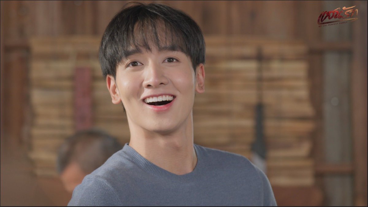 KhunpinNathanan's tweet image. วิ่งออกกำลังกายที่ตลาดเนี่ยนะรวี💢
#แสนรักEP1