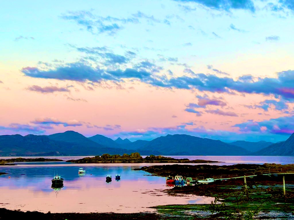 James MacInnes (@macinnesplant) on Twitter photo Sunrise - Ardvasar Bay, Isle of Skye #Scotland 🏴 <a href="/ThePhotoHour/">#ThePhotoHour</a> <a href="/VisitScotland/">VisitScotland</a> <a href="/StormHour/">#StormHour</a> Sunrise - Ardvasar Bay, Isle of Skye #Scotland 🏴 <a href="/ThePhotoHour/">#ThePhotoHour</a> <a href="/VisitScotland/">VisitScotland</a> <a href="/StormHour/">#StormHour</a>