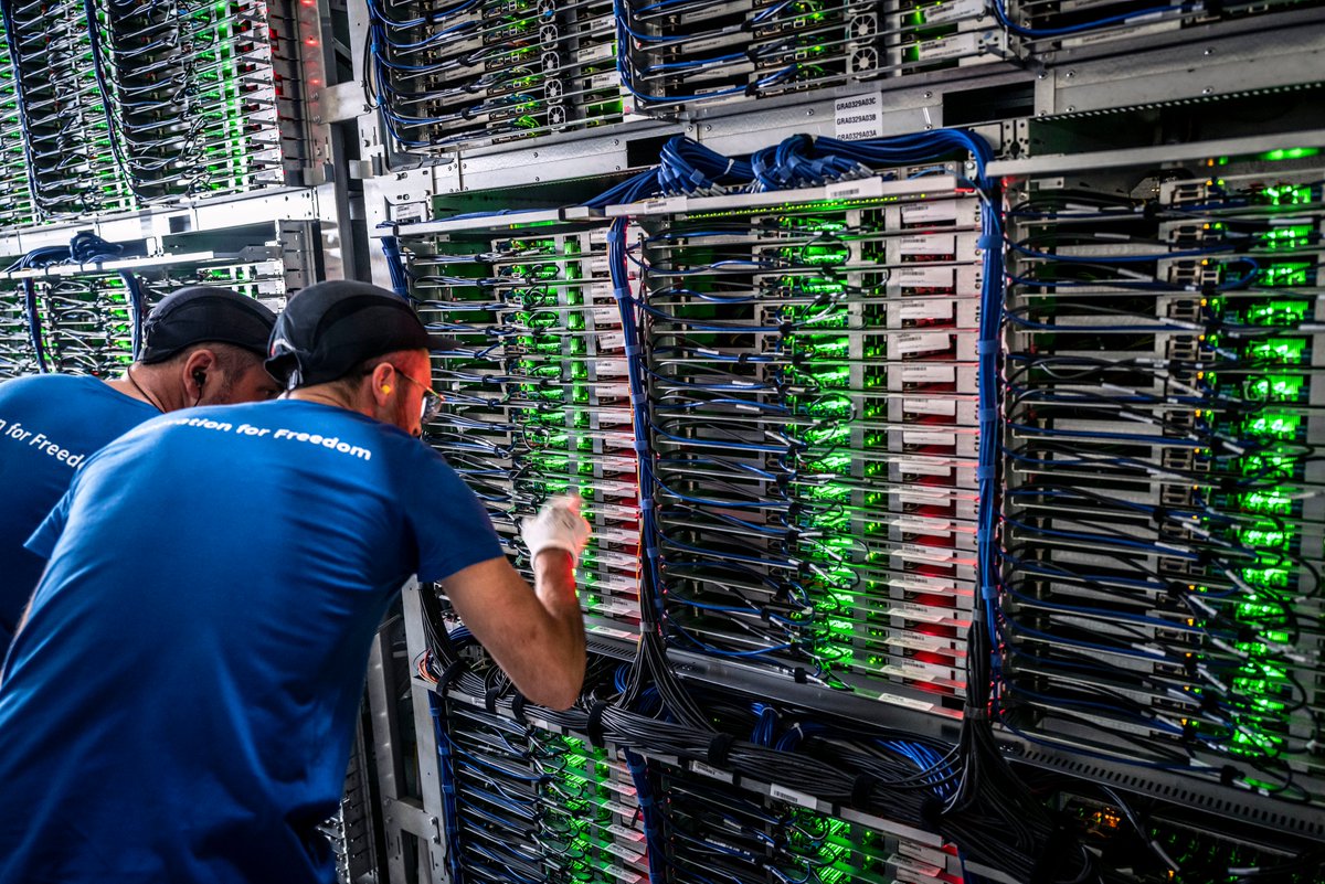 OVHcloud (@ovhcloud) on Twitter photo 💧At our Beauharnois data center, the St. Lawrence River helps cool the cloud. 🌿Our own Gregory Lebourg explains how on <a href="/RadioCanadaInfo/">Radio-Canada Info</a> 👉cbc.ca/listen/live-ra… #GreenIT 💧At our Beauharnois data center, the St. Lawrence River helps cool the cloud. 🌿Our own Gregory Lebourg explains how on <a href="/RadioCanadaInfo/">Radio-Canada Info</a> 👉cbc.ca/listen/live-ra… #GreenIT