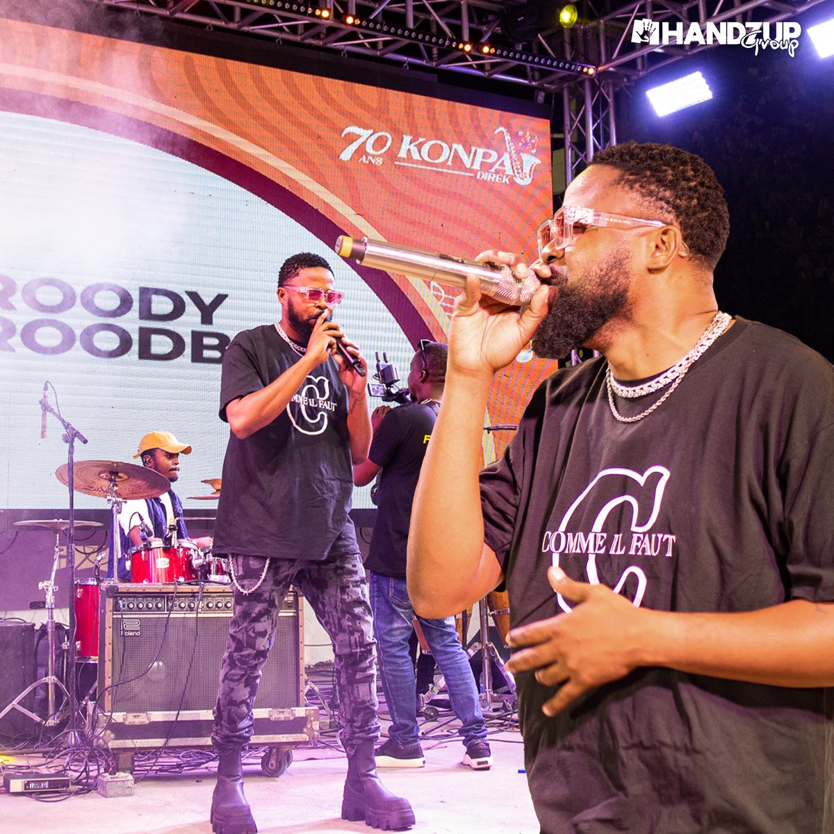 Handzup Group tweet media