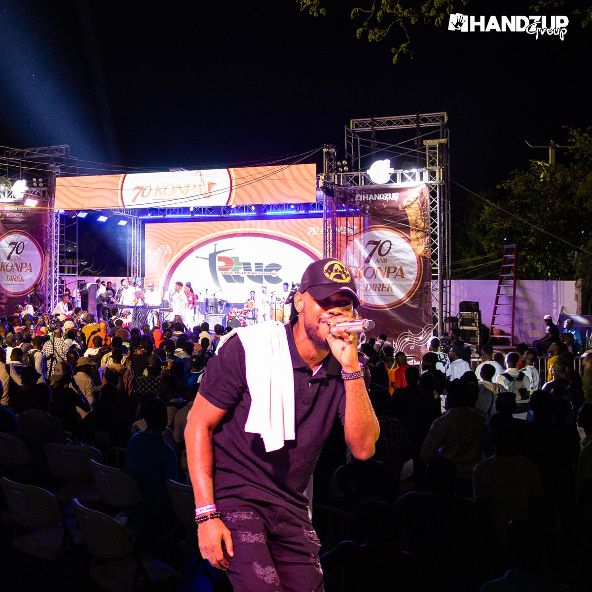 Handzup Group tweet media