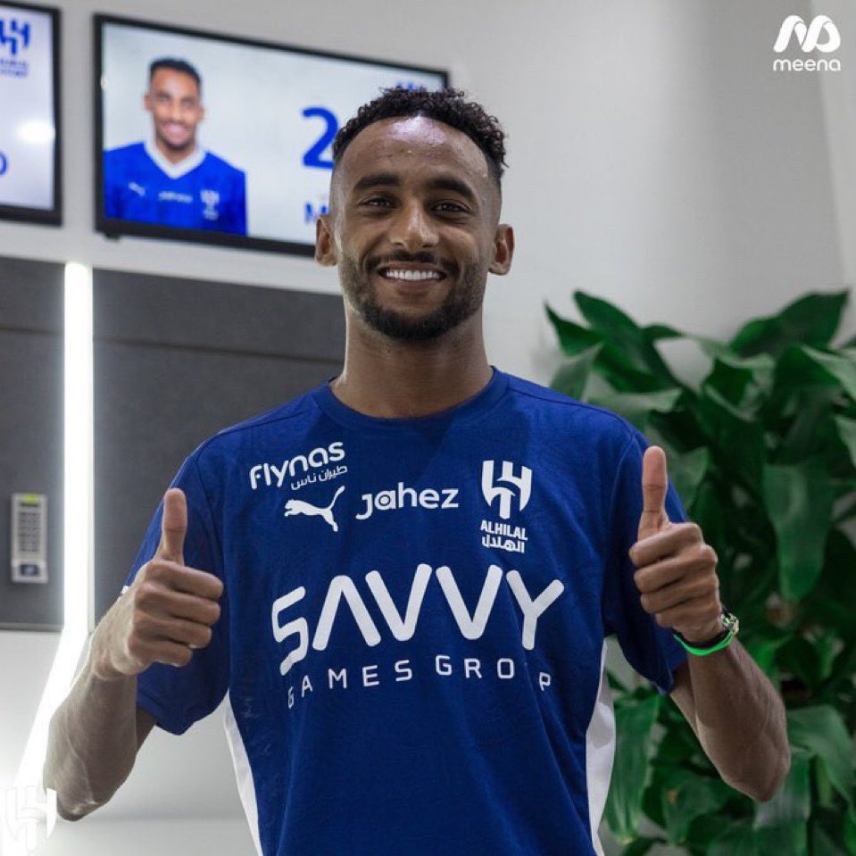 متعب الحربي 27 مليون يورو و دكه 

جواو فيليكس 30 مليون يورو و أساسي 

و يجيك واحد رأسه مربع يقول :

ليه كل الدعم يروح للنصر 😒😂 !