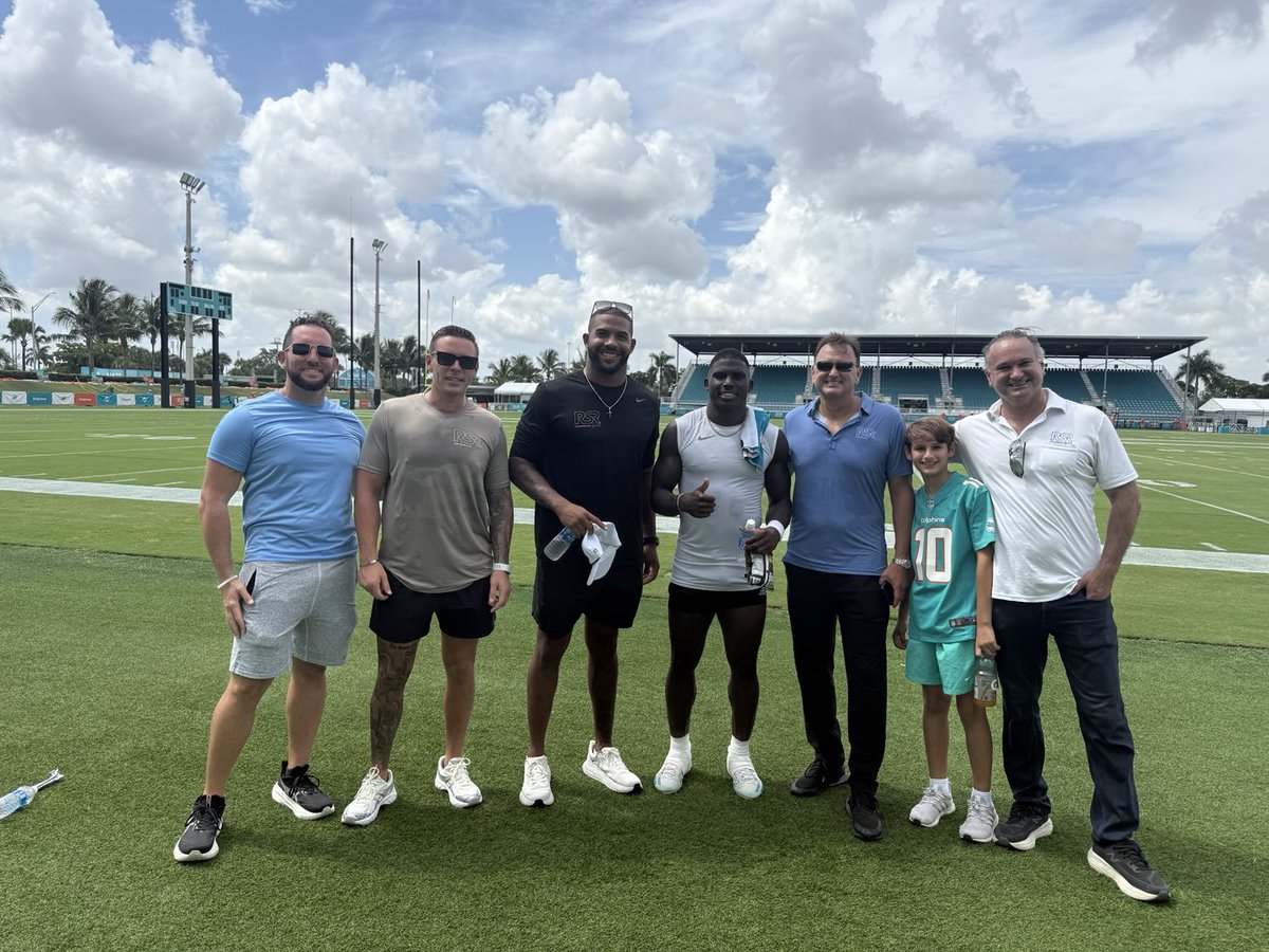 DrewJRosenhaus's tweet image. 37th season working for our clients.  Let’s go!