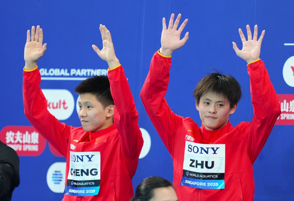 2025年世界游泳锦标赛跳水项目，中国队陈艺文/陈佳、程子龙/朱子锋分别夺得女子双人3米板和男子双人10米台金牌。