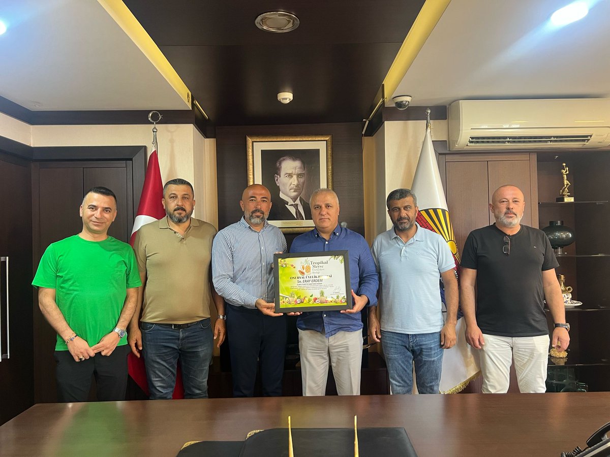 Alihudduler's tweet photo. Tropikal Meyve Üreticileri Birliği olarak bugün Alanya ticaret ve sanayi odası başkanımız sayın Eray Erdem beyi makamında ziyaret ettik.. https://t.co/EY1Qr3kyPv