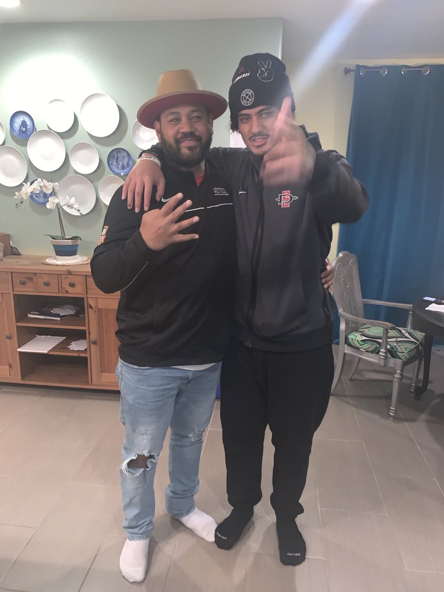 HopateHopate1's tweet photo. Happy Birthday to this son of Mines!!! I ❤️ U Vailahi!!! #KahoSquadFoeLife https://t.co/oIGSgNmhKI