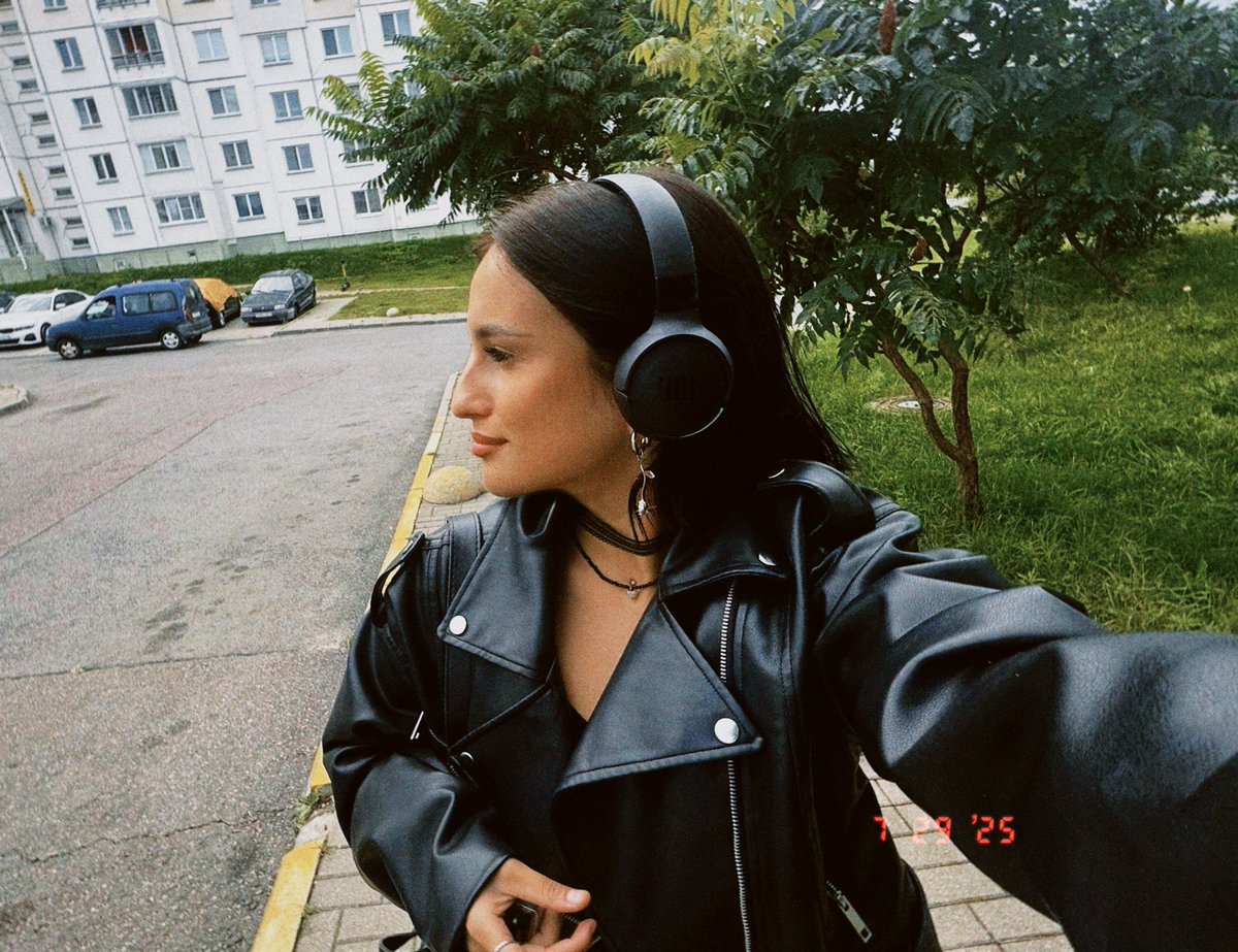 Пиздец, а не лето, в куртках в июле ходим 🫠