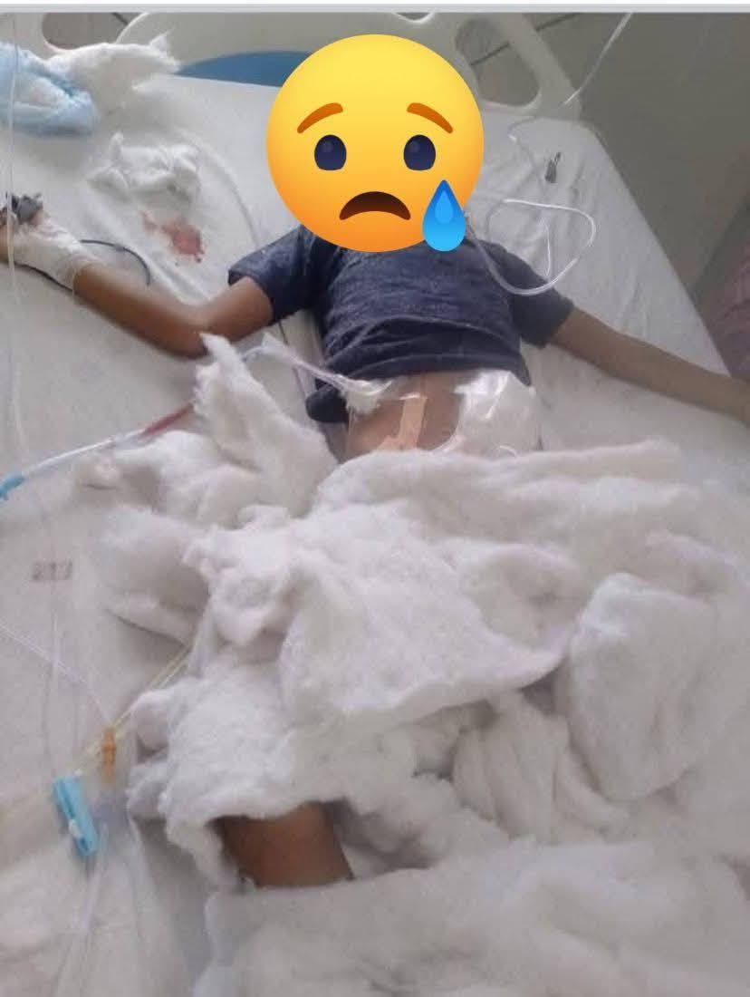 प्रजापति की बेटी  6 वर्ष बेटी को 
रामनगर युपी के ही अमित  उम्र 20 वर्षीय  लड़के ने बेटी के साथ दरिंदगी की हद पार कर दी  हैवानियत कर लहूलुहान कर दिया बेटी कुछ बोल न पाए उसकी जीभ  काट दी उसके तन और चेहरों को दांतों से काटा। गिरफ्तार करो फांसी हो । <a href="/Uppolice/">UP POLICE</a>
<a href="/dgpup/">DGP UP</a> #YogiAdityanath