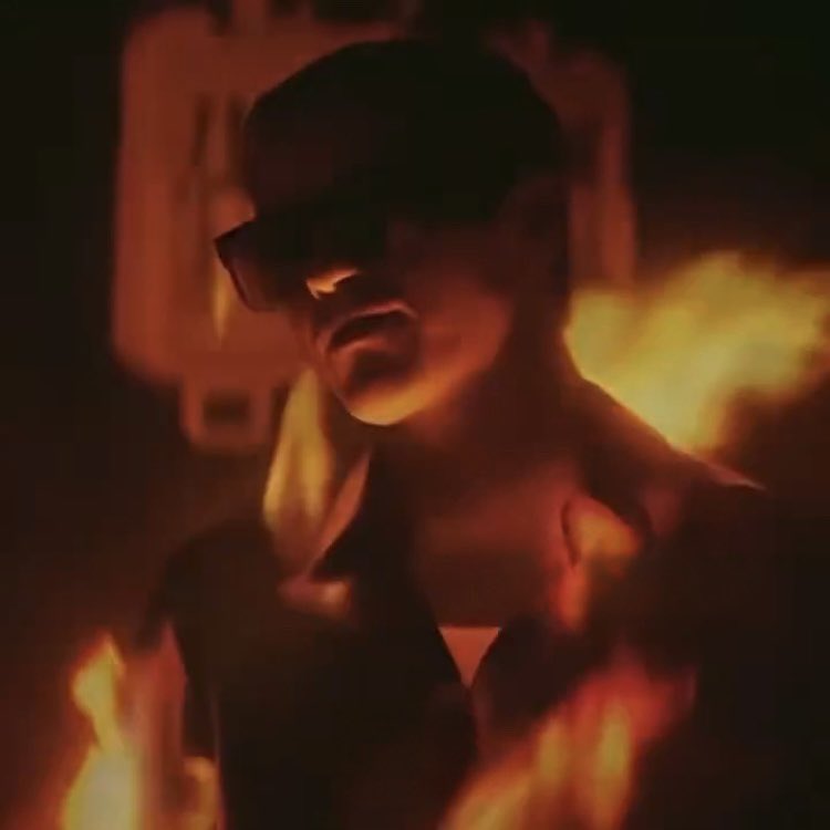 Night_Daisie's tweet photo. Johnny’s aura in this scene https://t.co/kQ8gsBPc35