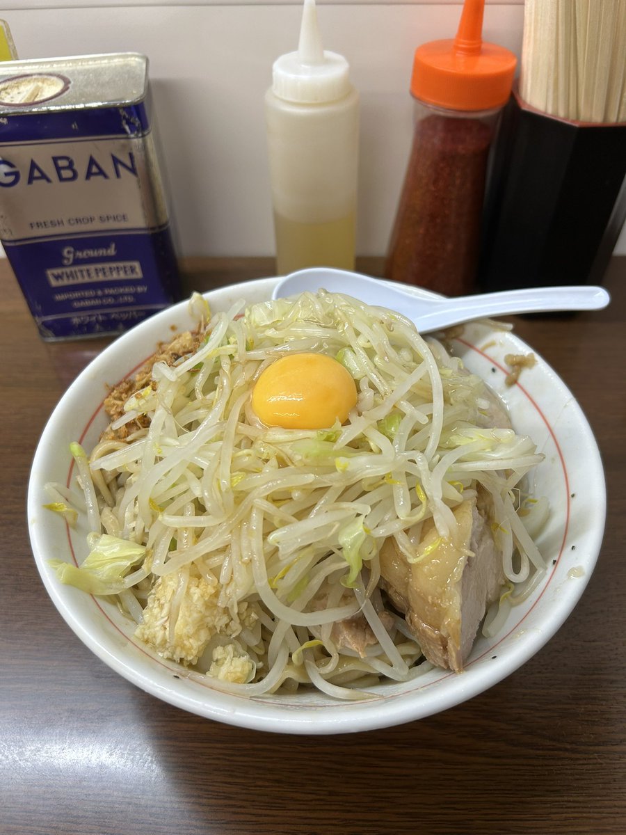 supermomo1981's tweet photo. やっぱり関内二郎が最強だと思う。 https://t.co/YyGYwThWHe