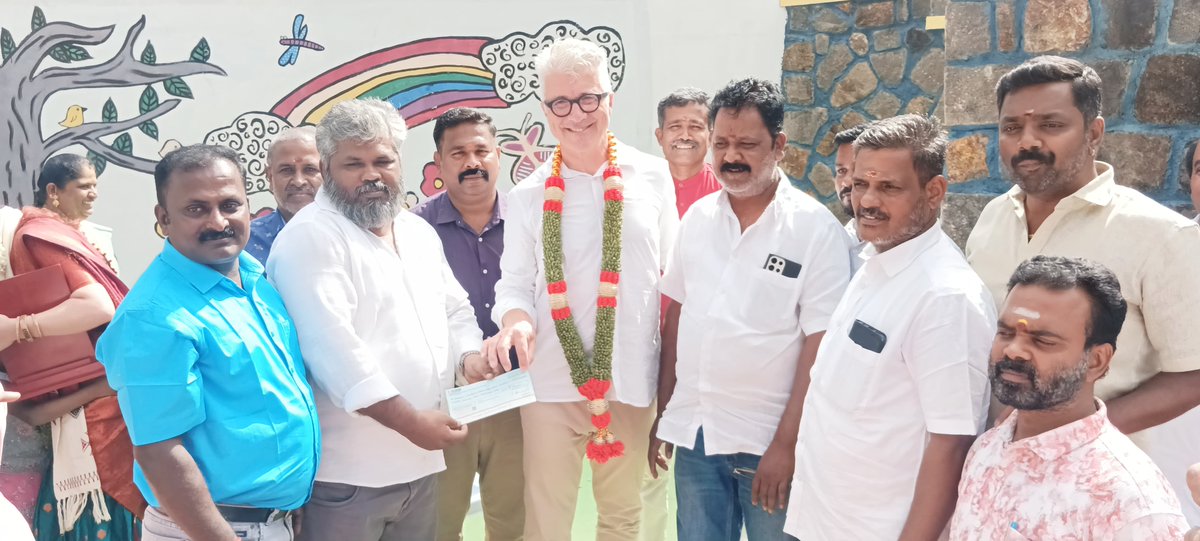 30+ alumni reunited, welcomed the UK Chairman and gave back with ₹76,000, a guitar, and supplies.  A celebration of love, unity, and purpose. 💚 #GoodwillAlumni #Homecoming2025 #GivingBack #GoodwillChildrensHomes