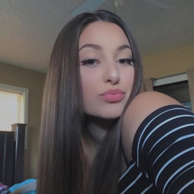 RealAmandawar's tweet photo. #NewProfilePic https://t.co/m3HmFFS6LL