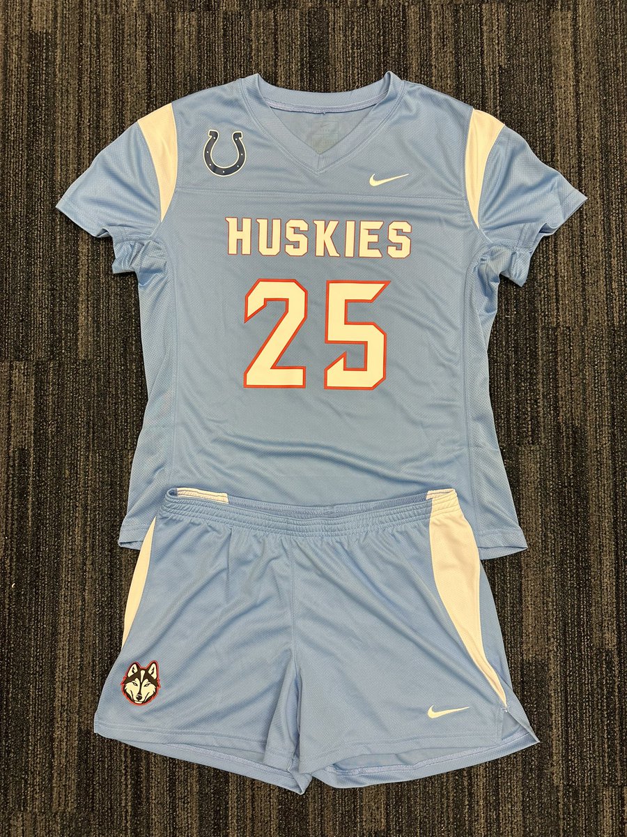 We're excited to kick off the very first IHSAA season of Girls Flag Football at Saint Joe! Looking forward to a great year of competition, teamwork, and making history. Go Huskies!