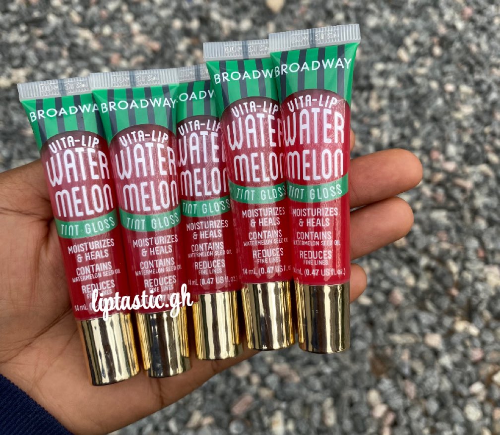 liptastic_gh's tweet photo. Broadway Watermelon 🍉💋

Glosses are :50.00 Cedis each 
Dm to purchase 🍉💋
#liptasticgh #lipglossaddict #lipglossvendor #lipgloss https://t.co/tEsmXa1upl