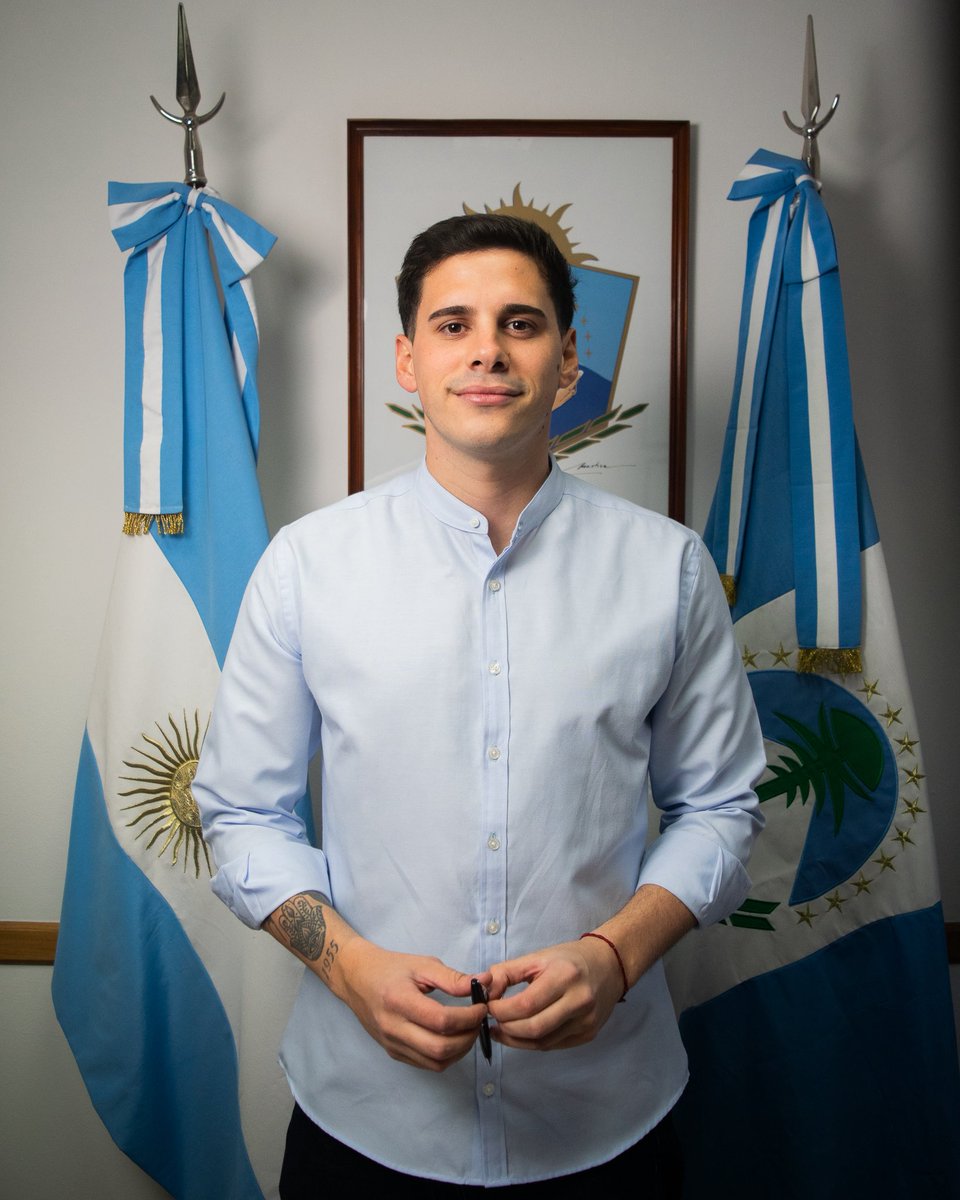 Voy a ser candidato a DIPUTADO NACIONAL en octubre

Estoy muy contento de contarles que firme la aceptación de cargo para encabezar la lista de candidatos a diputados nacionales de Fuerza Libertaria. Me cansé de que los mismos de siempre nos digan cómo y qué hacer. Tiene que