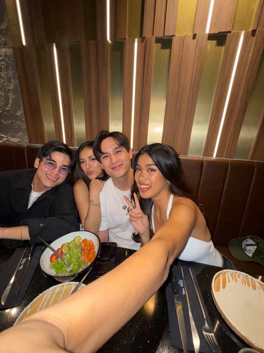Gaano po ka-close?

RALPHVEE MIKWILL DOUBLE DATE
