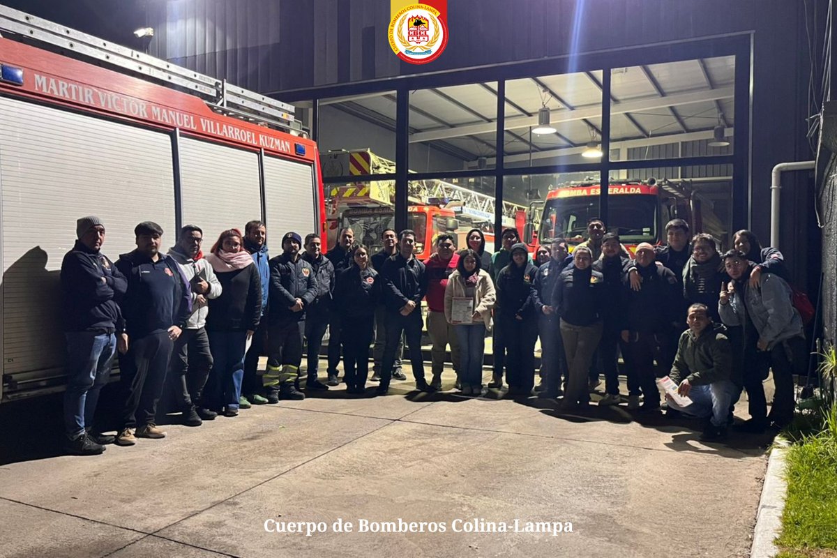 ComandanteCBCL's tweet photo. 𝐃𝐄𝐏𝐀𝐑𝐓𝐀𝐌𝐄𝐍𝐓𝐎 𝐃𝐄 𝐎𝐏𝐄𝐑𝐀𝐂𝐈𝐎𝐍𝐄𝐒 𝐑𝐄𝐒𝐂𝐀𝐓𝐄 | El Dpto. De Operaciones de Rescate en su tercera jornada de exposición del POE de Rescate Vehicular del #CBCL, finalizó con la 1ra, 4ta y 7ma. Compañía.
Pasando siguiente etapa de práctica.
@CBColina_Lampa https://t.co/7Orp50xUKX