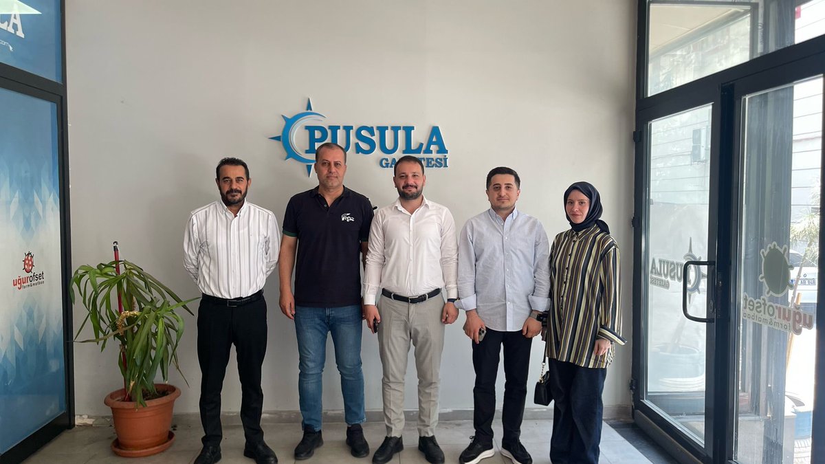 akpartiibatman's tweet photo. 📍Batman Burada Gazetesi
📍Batman Pusula Gazetesi
📍Batman Tarafsız Gazetesi
📍Batman Gap Gazetesi

Merkez İlçe Başkanımız Sayın Fatih Doğu, Tanıtım ve Medya Başkanımız Sayın Kübra İzmir, Yerel Yönetimler Başkanımız Sayın Ramazan Suna ve Ekonomi İşleri Başkanımız Sayın Veysel Özerdem ile birlikte Batman’ın değerli yerel basın kuruluşlarını ziyaret ettik. Şehrimizin gündemine dair istişarelerde bulunarak basın mensuplarımızla verimli bir görüşme gerçekleştirdik. Misafirperverlikleri ve nazik ev sahiplikleri için teşekkür ederiz.

@abuyukgumus @fnasiroglu @AvukatErsanAksu @hakanaksu058 @SansiHuseyin @Fatihdogu1 @BatmanPusula @GztTarafsiz @batmanburada