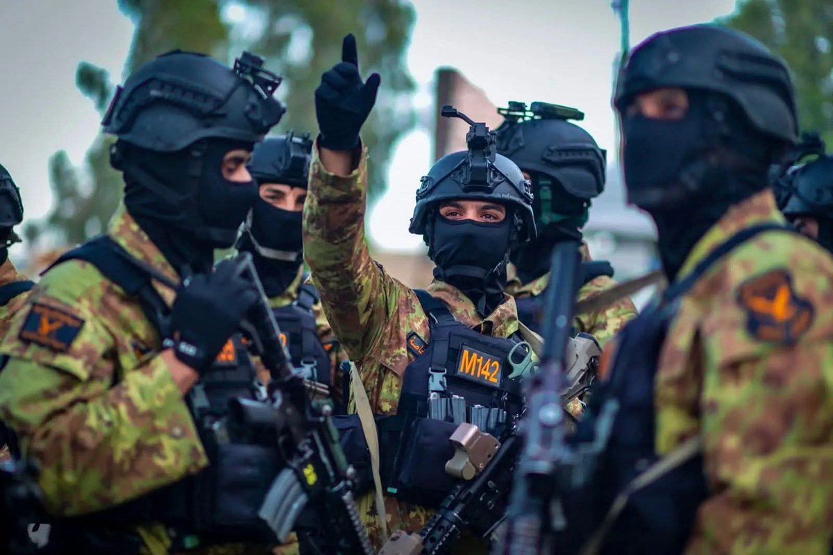 Ashtar_3_1_3's tweet photo. قبل : صوج ايران 
الان : صوج الحشد  
في نظرية تطور النباح من قبل الدياح
#رايت_الفضيحه 
#زينب_سيداو 
#السفارة_الأمريكية https://t.co/bKacYuhjNu
