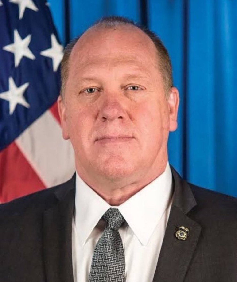 Who else thinks Border Czar Tom Homan should continue to do work place raids to deport illegals ?