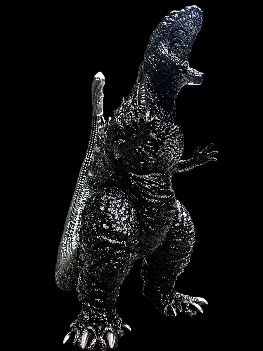 #ワンフェス戦利品④

PassionTankさん(<a href="/PassionTankinfo/">PassionTank_sofvi</a> )

シン・ゴジラ
ゴジラ2016第4形態 熱線放射ver.

入場して迷わず直行。
何年も前から憧れ続けたゴジラを遂にお迎え出来ました。

デフォルメとリアルのバランスが本当にカッコいい。
諦めなくて良かった…！