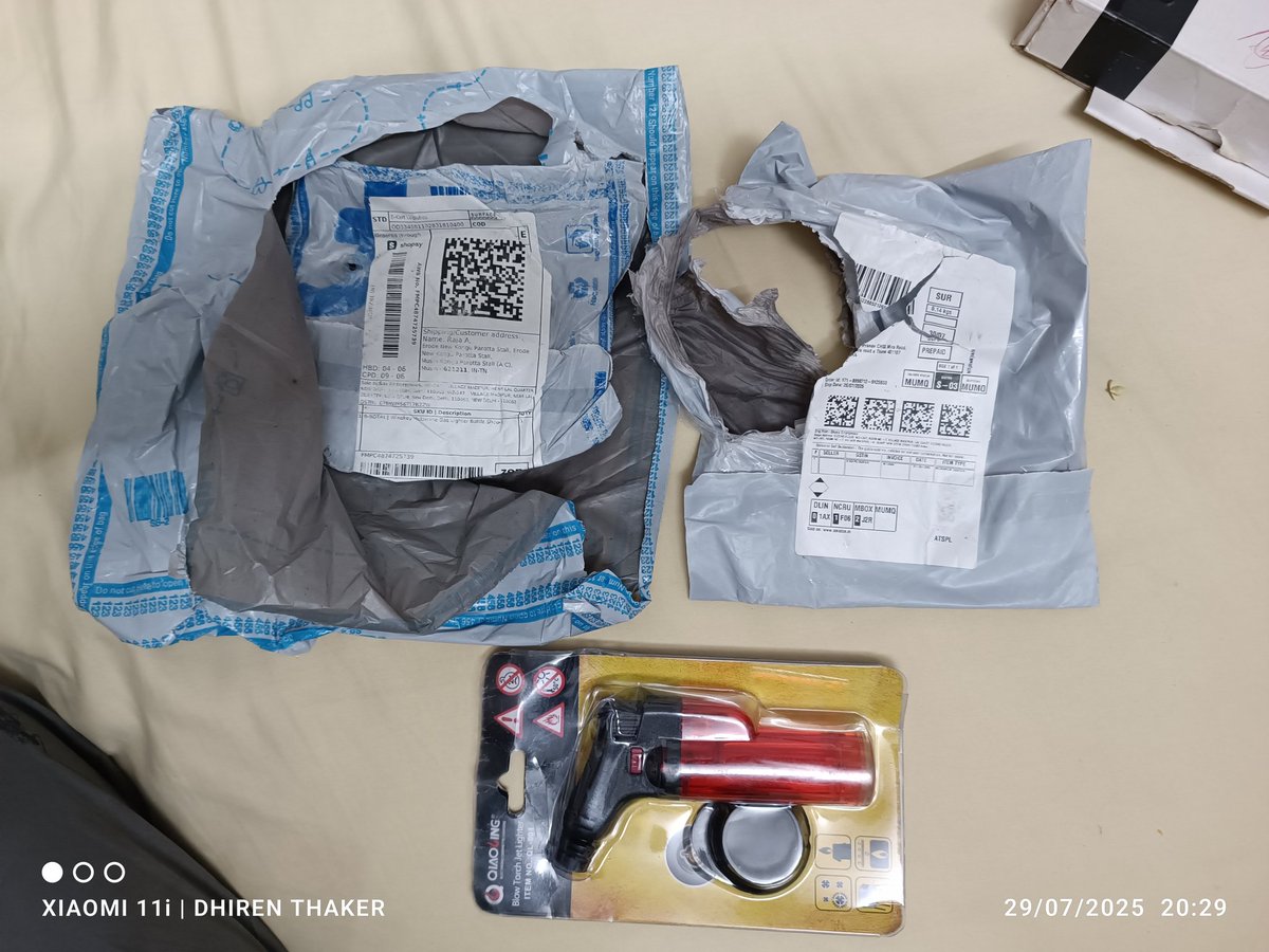 dhirenthaker's tweet image. Just received a damaged jet flame gas lighter from Amazon — packed in a used Flipkart return box!
No option to call support. Why should I print a return label for your mistake, @amazonIN?
Order No: 171-8898712-9125933
This was never expected from you.
@Flipkart