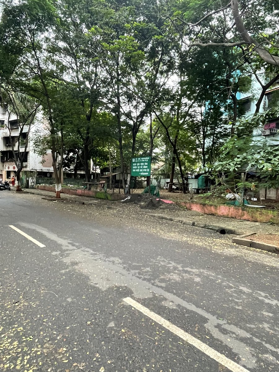 mariakauriam's tweet photo. Multiple zones of incomplete pipe laying in #sanpada #sector2 #navimumbai . Requesting to find the responsible one and remove the gravels and debris ASAP. https://t.co/UkzjQPMHS5