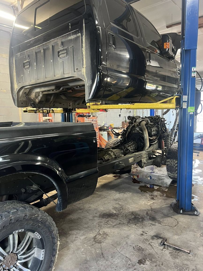 We’ve worked under more hoods than we can count. When your vehicle needs care, count on our trusted mechanics to diagnose and fix it with attention. Come talk to us!
#Mechanic
mechanichartsville.com