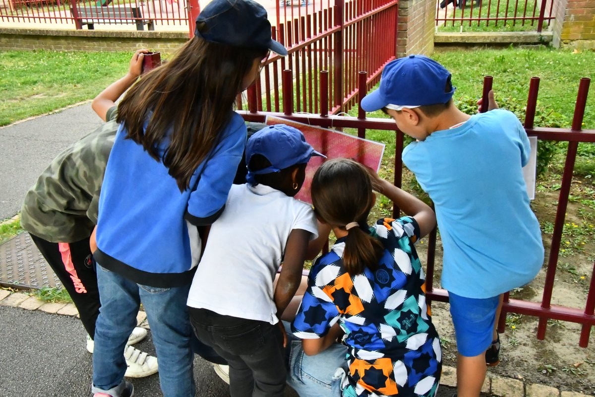 𝗨𝗻 𝗲́𝘁𝗲́ 𝗮̀ 𝗹𝗮 𝗕𝗿𝗶𝗾𝘂𝗲𝘁𝗲𝗿𝗶𝗲
Dans le cadre nos quartiers d'été 2025 , journée chargée hier📷
avec en matinée initiation au tir à l'arc, pour les plus jeunes et escape game dans le quartier l'après-midi.
#marcqenbaroeul