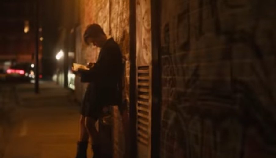TXTholics's tweet photo. So the ghost girl haunts yeonjun and his obsession with wanting to be close to her makes him want to draw her every single moment no matter when or where . Whether it be a canvas , a book or a wall. Drawing her makes him feel closer to her. Oh the yearner that you are yeonjun. https://t.co/JXkW7kVAJJ
