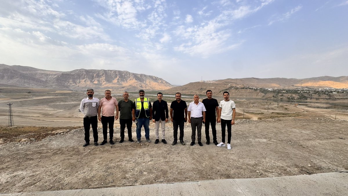 İlçe Başkanımız Zeynel HAŞİMİ Cizre HES barajını Ziyaret Ederek Şantiye Şefi Ahmet AYDEMİR Proje Şefi Nurullah ÇİFTÇİ çalışmaları hakkında bilgi aldı
Çalışmalarında Başarılar Diler 
Bu Hizmetin Şehrimize bir an önce kazandırılmasını temenni ediyorum. 
<a href="/MHP_Bilgi/">MHP</a> 
<a href="/E_SemihYalcin/">E. Semih Yalçın</a>