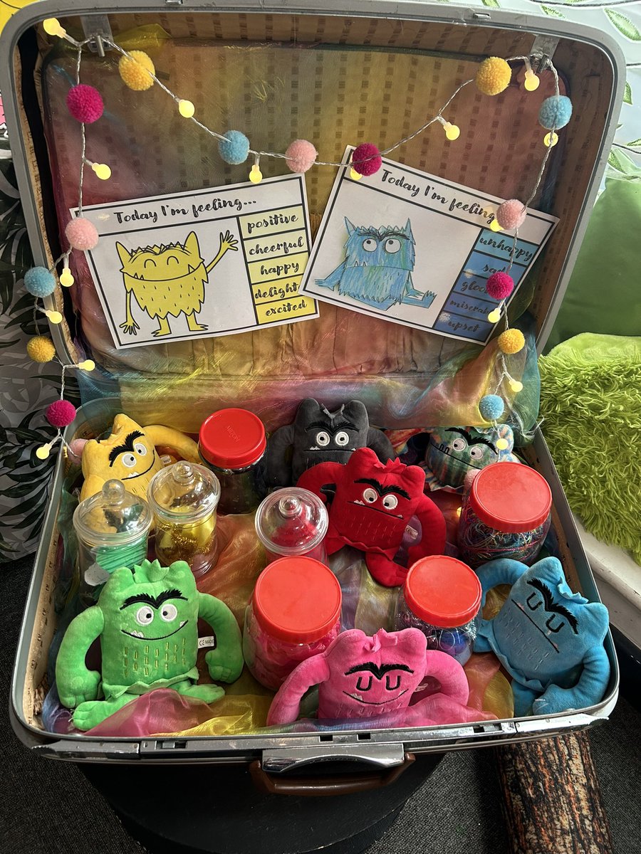 MrsGriffiths7's tweet image. Reading area all ready for our transition week in September! #colourmonster #feelings #emotions #psed #reception #earlyyears