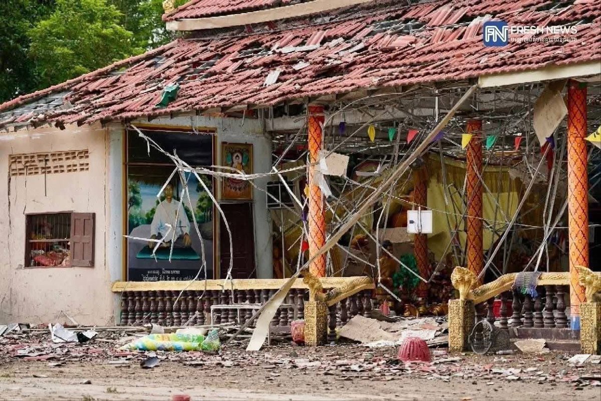 Heahorng183046's tweet photo. Thailand Drama Country 
#ExposeThailandLies 
#InternationalJusticeForKhmer https://t.co/dDdRCc0SgK