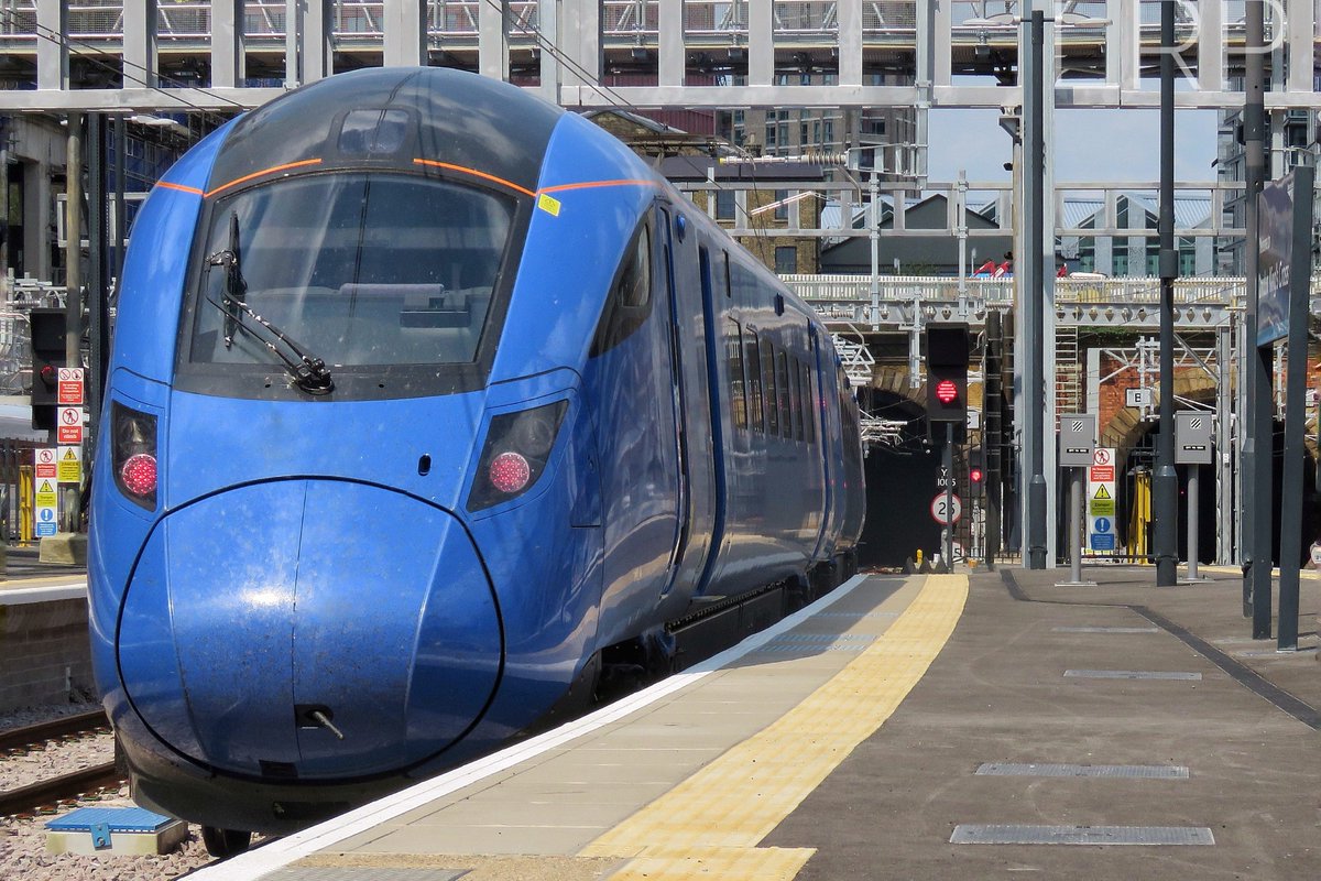 Grande-Bretagne : le régulateur ORR donne des droits à certains services en open access – Plusieurs demandes  approuvées pour Grand Central, Hull Trains et Lumo. D'autres demandes sont en revanche rejetées par manque de capacité sur le réseau.
👉mediarail.wordpress.com/2025/01/06/rai… #Railways