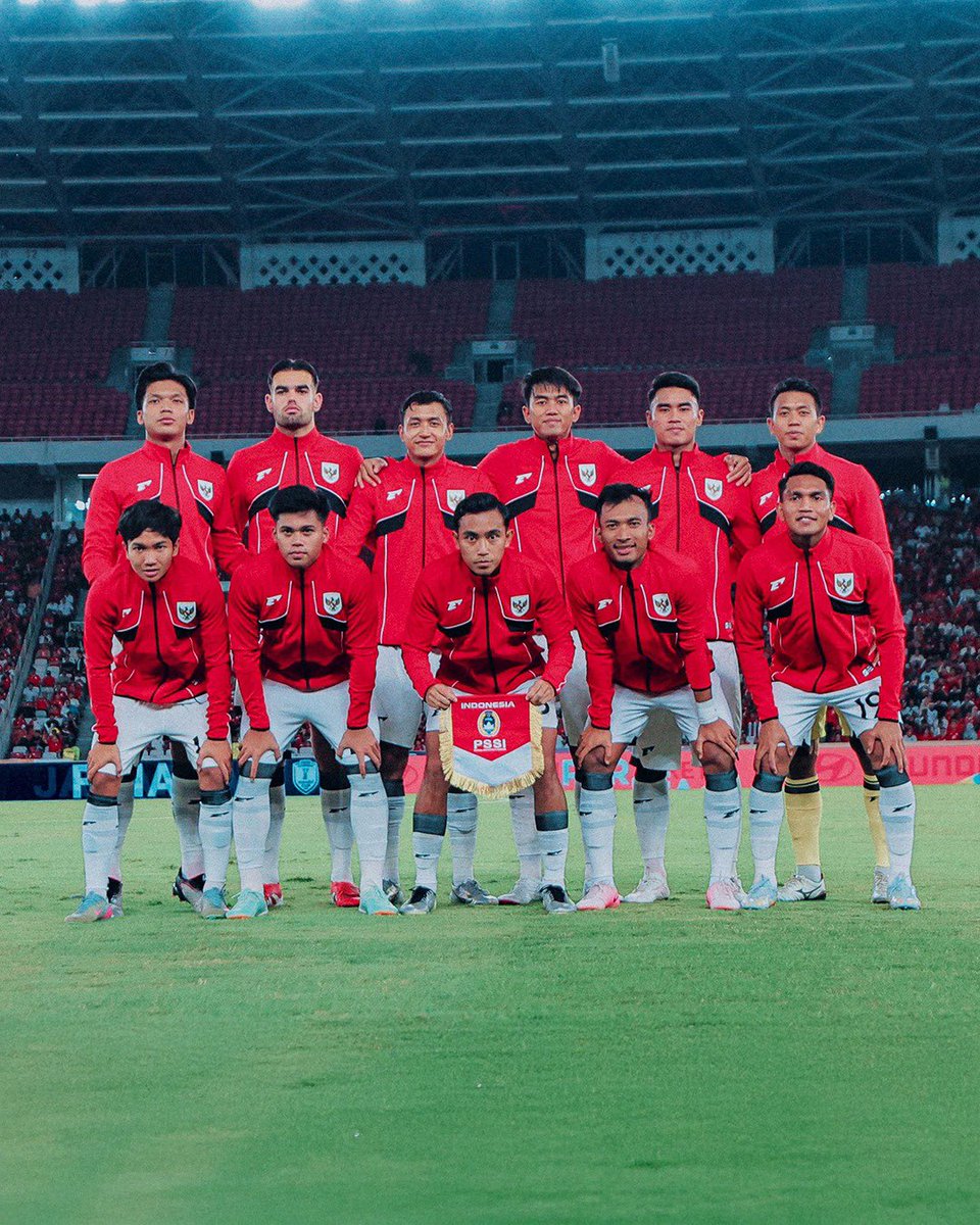 erickthohir's tweet photo. Terima kasih untuk pemain, pelatih dan ofisial Timnas Indonesia U-23 yang sudah bekerja keras dalam ASEAN U23 Championship 2025. Dan tentunya terima kasih juga suporter yang selalu setia berdiri mendukung Timnas U23. Apapun hasil yang diraih, kami akan selalu mendukung. 

Ini akan menjadi pengalaman berharga bagi kami sebelum tampil di Kualifikasi Piala Asia U23 2026 yang akan digelar pada September mendatang.