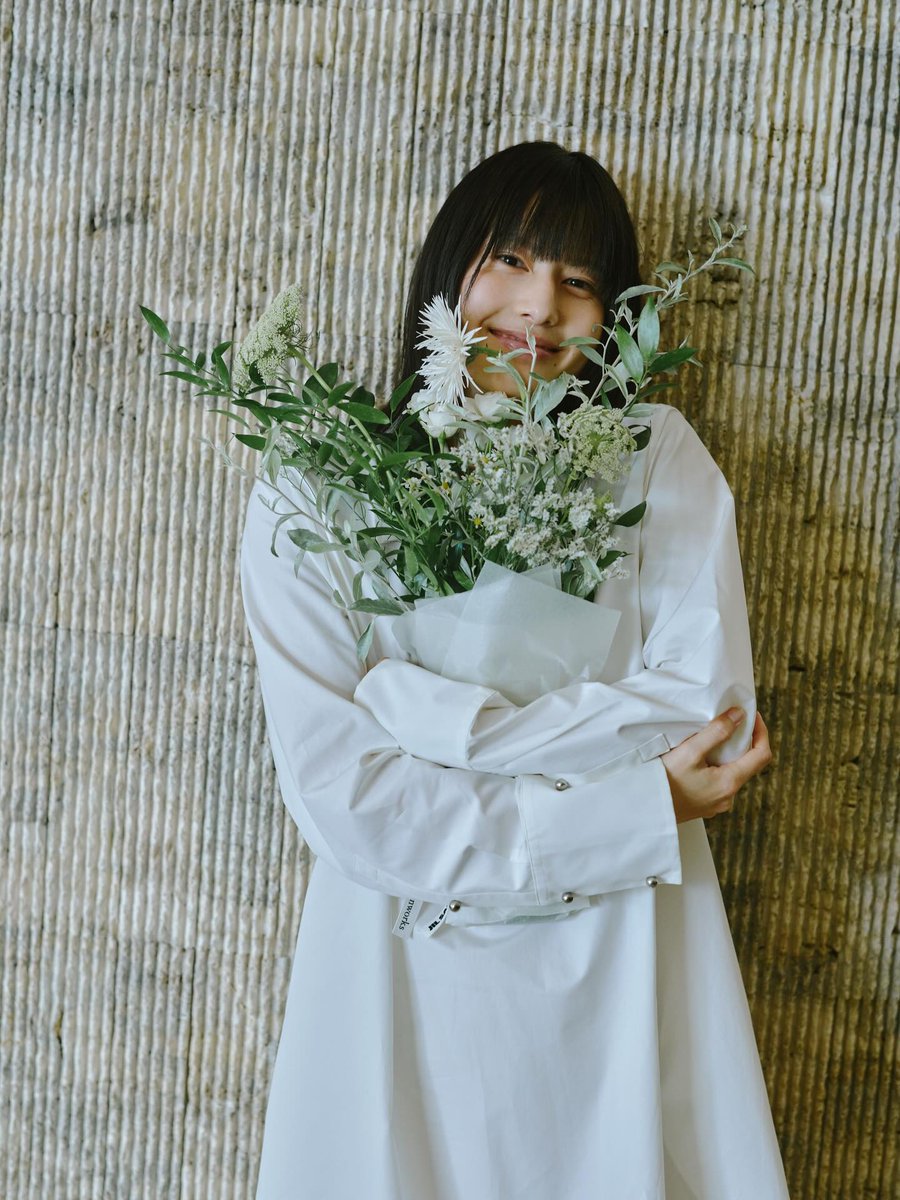 hashiaidays's tweet image. Instagram Update: July 29, 2025

&quot;A collaboration between JIL SANDER and edenworks ...💐🌿♡&quot; 

@/jilsander
@/fashionsnapcom
#JILSANDER
#ジルサンダー銀座  
#橋本愛 

Source: 
instagram.com/p/DMsDNCzxbOk/…