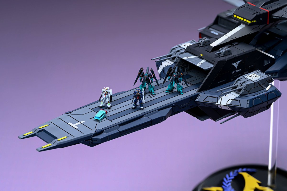 1/1700 ALEXANDRIA-CLASS TITANS アレキサンドリア級重型宇宙巡洋艦