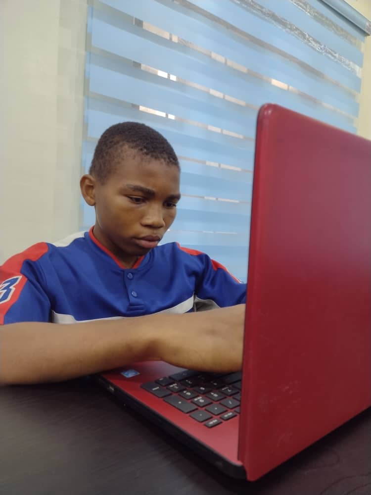 ECRTechServices's tweet photo. "Catch ‘em young," they say…
Day 1 of the ECR Kids Summer Bootcamp was nothing short of peak excitement.
Enrollment is still open, don’t wait till it’s too late.
Send us a DM now.
#summercamp
#techkids #sunmerinumuahia #techmum #techteens #techholiday #summercampinnigeria https://t.co/PYVjttPcBk