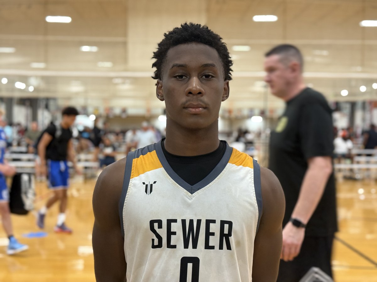 Josh Tec (@_joshtec) on Twitter photo Got a chance to swing by <a href="/OTRHoops/">On the Radar Hoops Events</a> last weekend. Here are some of the notable players I saw:
Whit Bynoe (<a href="/whitfield_Bynoe/">Whitfield bynoe</a>)
Bryce Hoffert (<a href="/BryceHoffert/">BryceHoffert</a>)
Kamari Kilgore (<a href="/KamariKilgore/">Kamari Kilgore β2028</a>)
Anthony Moon (<a href="/Antmoonjr/">Anthony Moon</a>)
Jordan Wiseman (<a href="/JordanWis3man/">JordanWiseman</a>)
READ: ontheradarhoops.com/otr-hoops-the-β¦ Got a chance to swing by <a href="/OTRHoops/">On the Radar Hoops Events</a> last weekend. Here are some of the notable players I saw:
Whit Bynoe (<a href="/whitfield_Bynoe/">Whitfield bynoe</a>)
Bryce Hoffert (<a href="/BryceHoffert/">BryceHoffert</a>)
Kamari Kilgore (<a href="/KamariKilgore/">Kamari Kilgore β2028</a>)
Anthony Moon (<a href="/Antmoonjr/">Anthony Moon</a>)
Jordan Wiseman (<a href="/JordanWis3man/">JordanWiseman</a>)
READ: ontheradarhoops.com/otr-hoops-the-β¦
