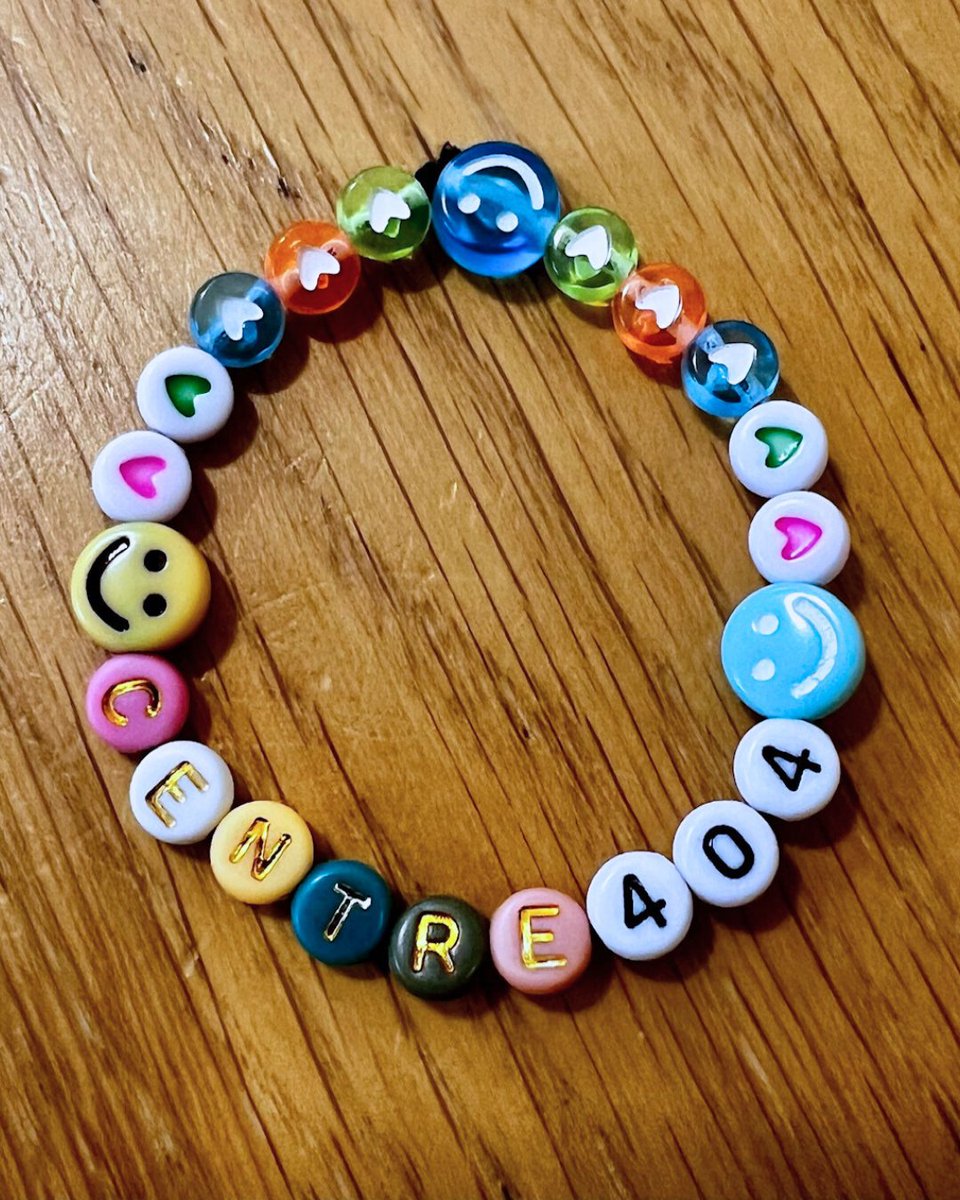 💛🌍 International Friendship Day at Centre 404 🌍This week, our community celebrated it in creative and joyful ways!🎨 Our Adult Group worked together to design a beautiful poster. Meanwhile, our children’s group made vibrant friendship bracelets.
#InternationalFriendshipDay