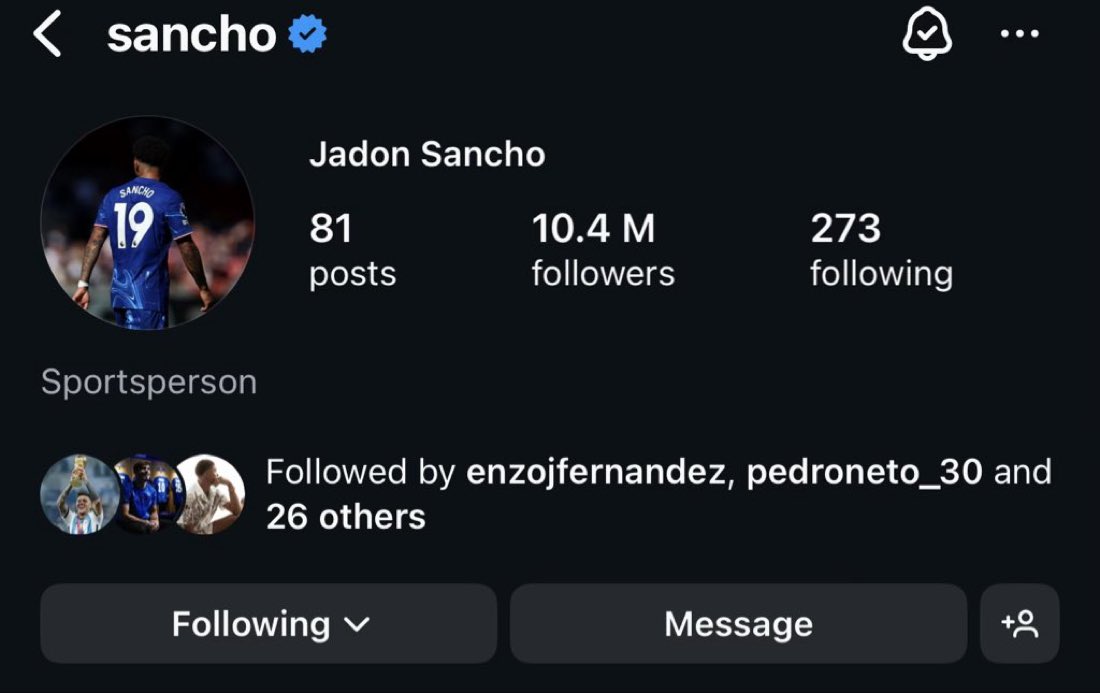 2 months since he left and still hasn’t changed his pfp #chels