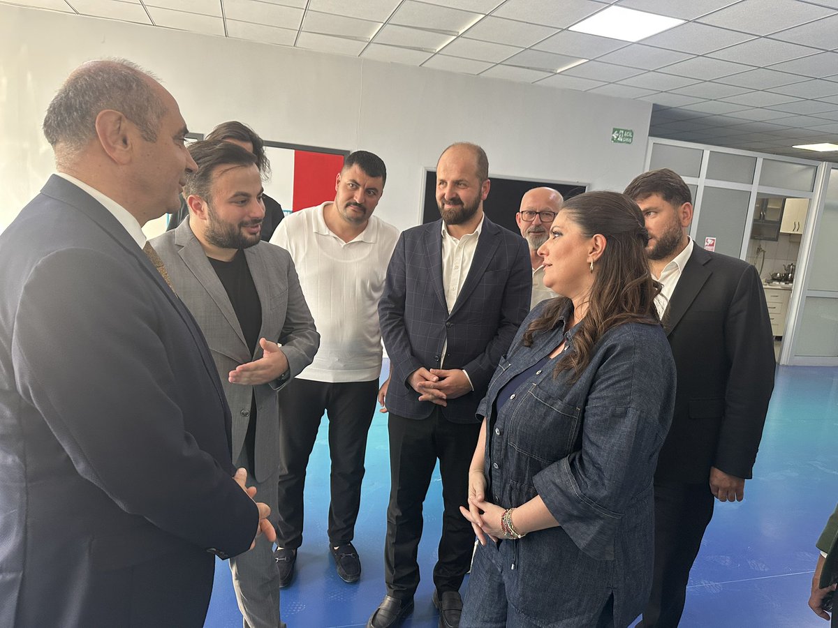 AK Parti Gölbaşı İlçe Başkanlığı (@akgolbasiresmi) on Twitter photo İlçe Başkanımız Sn. <a href="/Slmakcyln/">Selim Akceylan</a>, Ankara Milletvekilimiz Sn. <a href="/jsarieroglu/">Jülide Sarıeroğlu 🇹🇷</a>, İlçe Koordinatörümüz Sn. <a href="/fevzi_yigit/">🇹🇷 Fevzi YİĞİT 🇹🇷</a> ve Yönetim Kurulu Üyelerimizle birlikte Datakent Koleji Yönetim Kurulu Başkanı Sn. Talha Yasir Çağatay’ı ziyaret ettik. İlçe Başkanımız Sn. <a href="/Slmakcyln/">Selim Akceylan</a>, Ankara Milletvekilimiz Sn. <a href="/jsarieroglu/">Jülide Sarıeroğlu 🇹🇷</a>, İlçe Koordinatörümüz Sn. <a href="/fevzi_yigit/">🇹🇷 Fevzi YİĞİT 🇹🇷</a> ve Yönetim Kurulu Üyelerimizle birlikte Datakent Koleji Yönetim Kurulu Başkanı Sn. Talha Yasir Çağatay’ı ziyaret ettik.