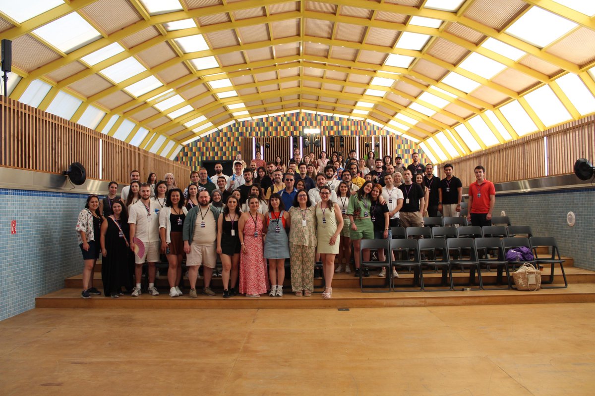 🤯 “AI will steal our jobs,” they say.
📍 I say: I was at Dive Into AI 2025. <a href="/divaconference/">Diva: Dive into AI</a> <a href="/kadinyazilimci/">Kadın Yazılımcı</a> 

AI didn’t take our jobs, but maybe our minds 😅

From LLMs to RAG, agent architectures to privacy-first assistants, it was a parallel universe in AI’s future.

See you