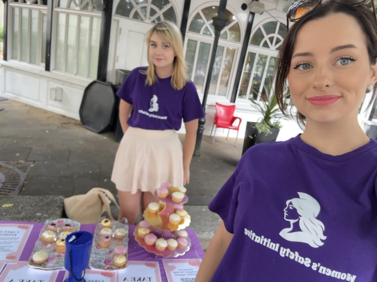 We’re currently in Southport giving cakes to the community and raising money for the Southport Stand Together Appeal. 

In memory of those affected by the Southport tragedy. 💕