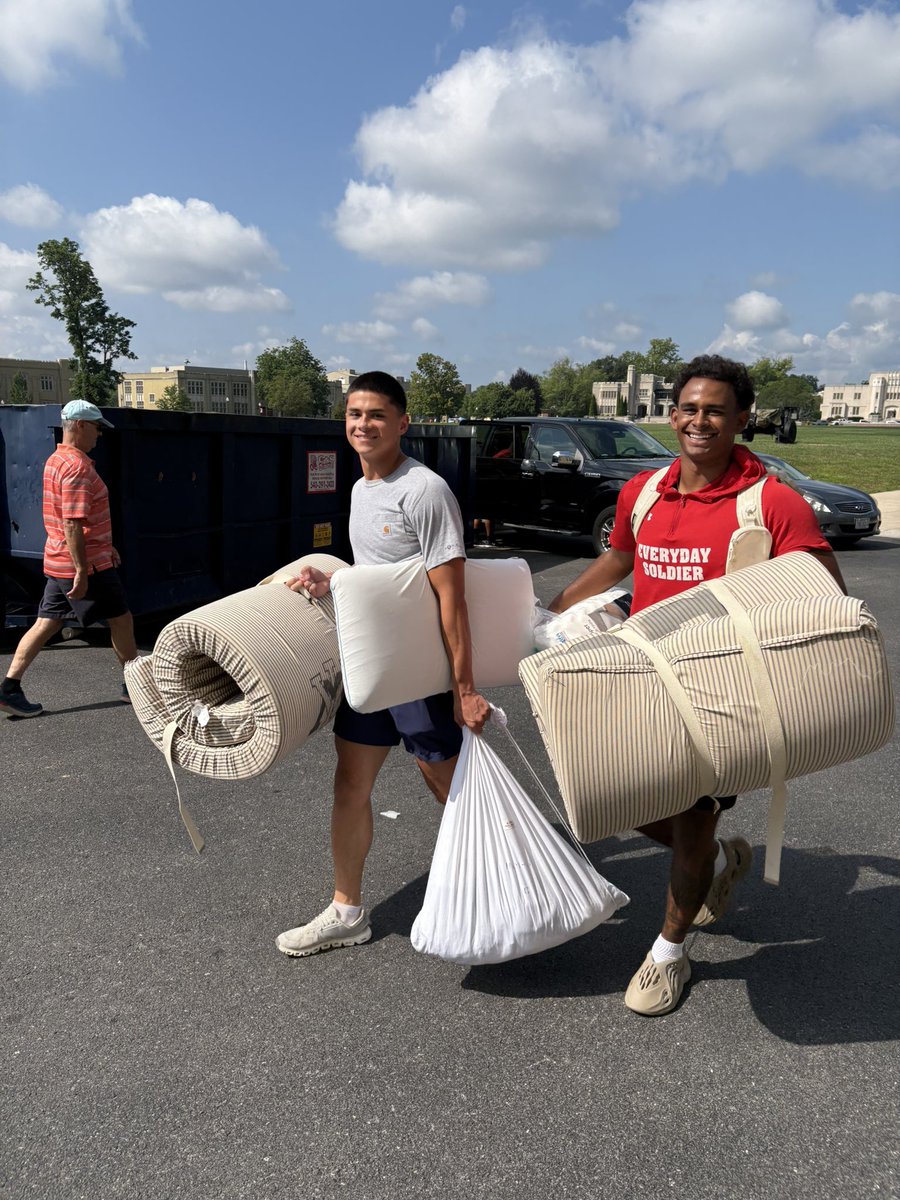 VMI Football tweet media
